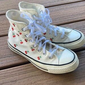 Converse Cherry Hight Top